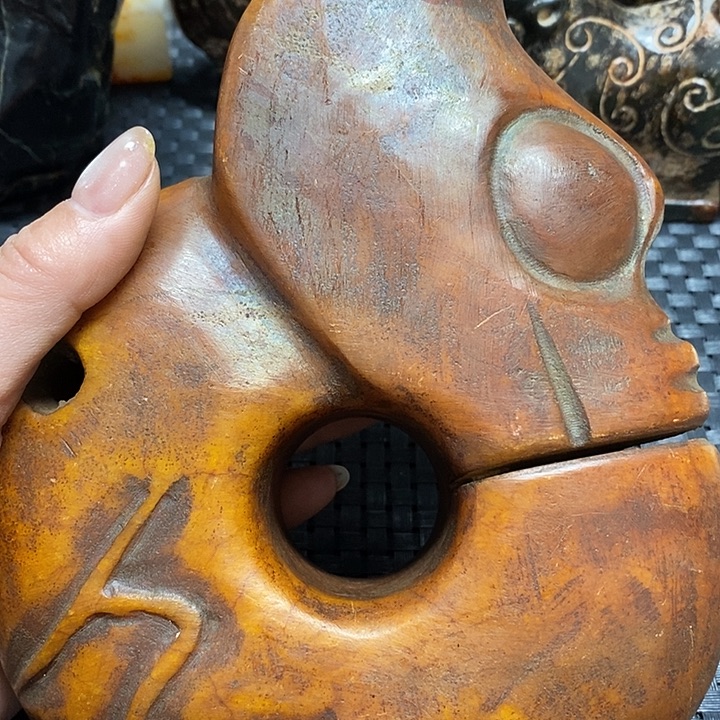 摩***尔龙脊菩提吊坠一个