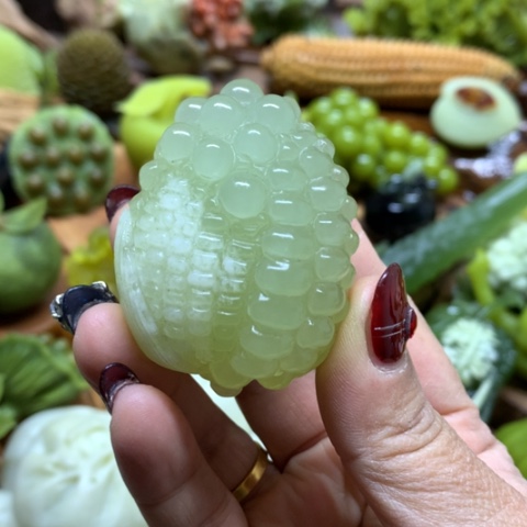 蛇纹石玉手把件未镶嵌