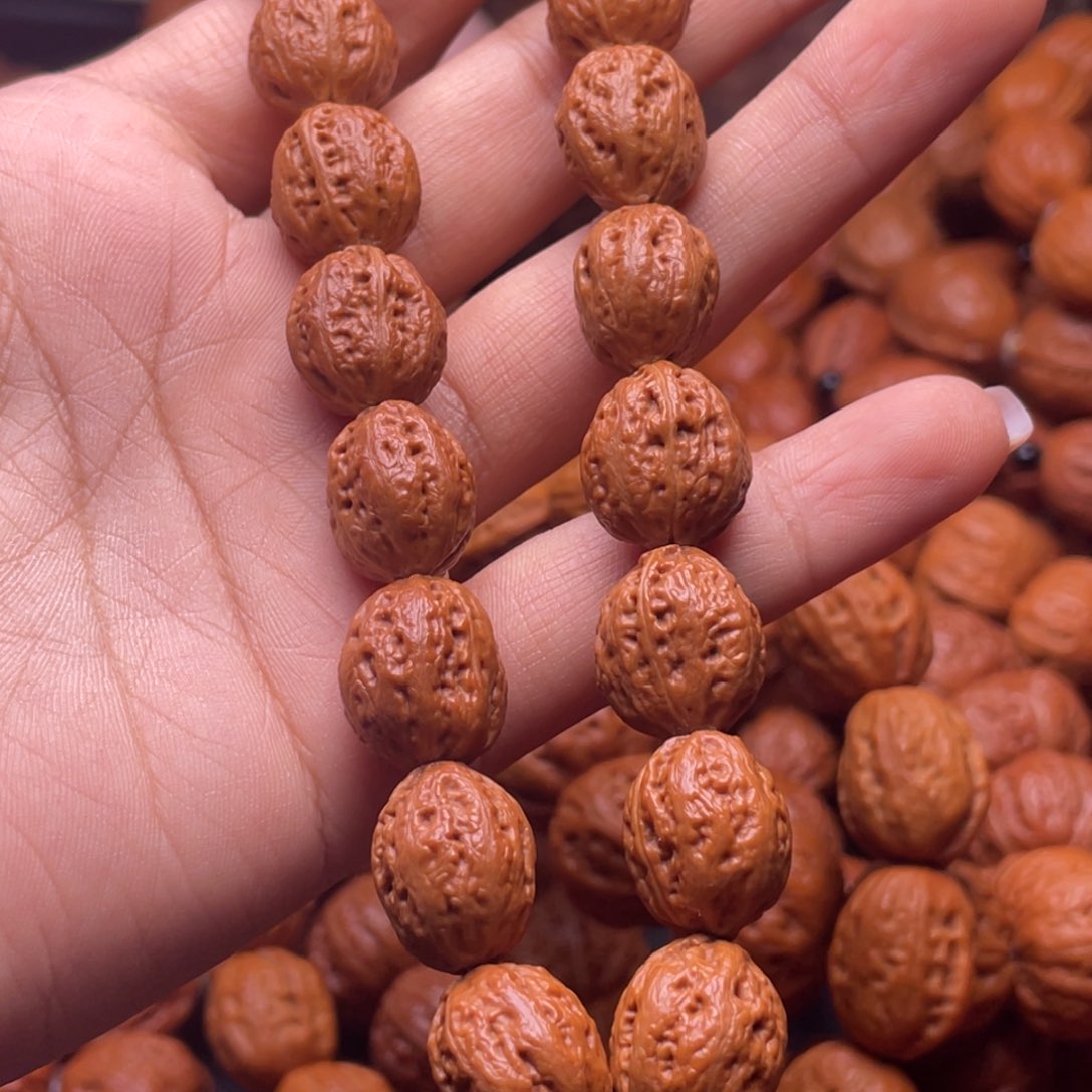 文玩核桃手串l****b京八棱