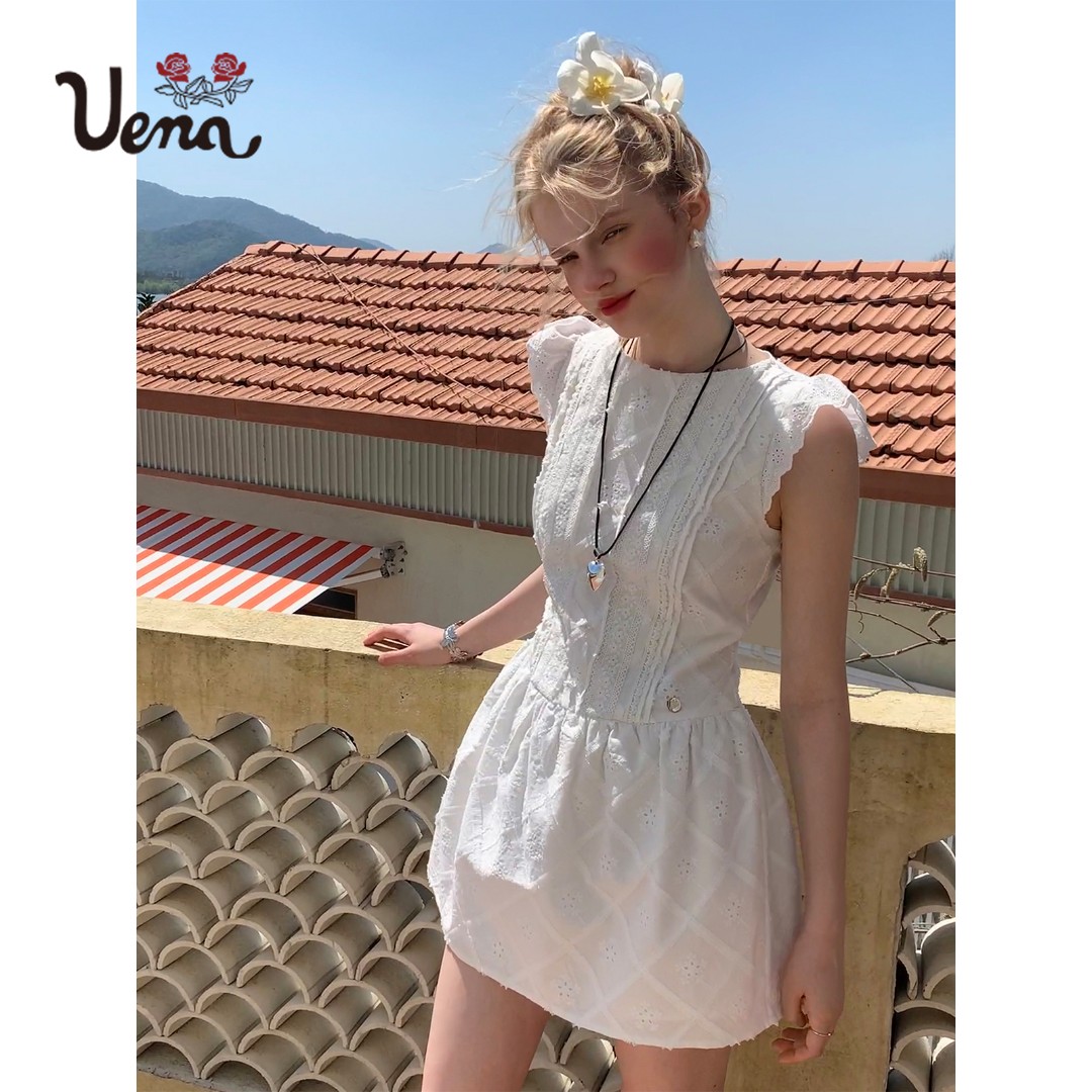 【初夏小雏菊】Uena白色肌理感镂空绣花小飞袖半袖圆领背心连衣裙