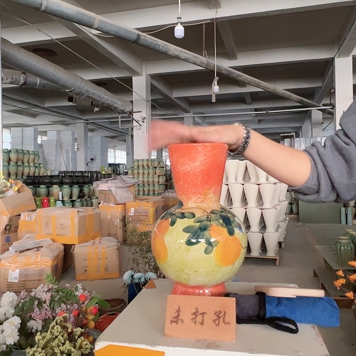 景德镇陶瓷花瓶工厂