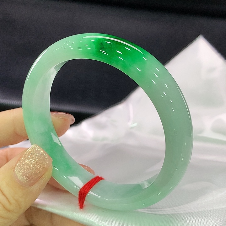 翡翠手镯未镶嵌正圈55-56