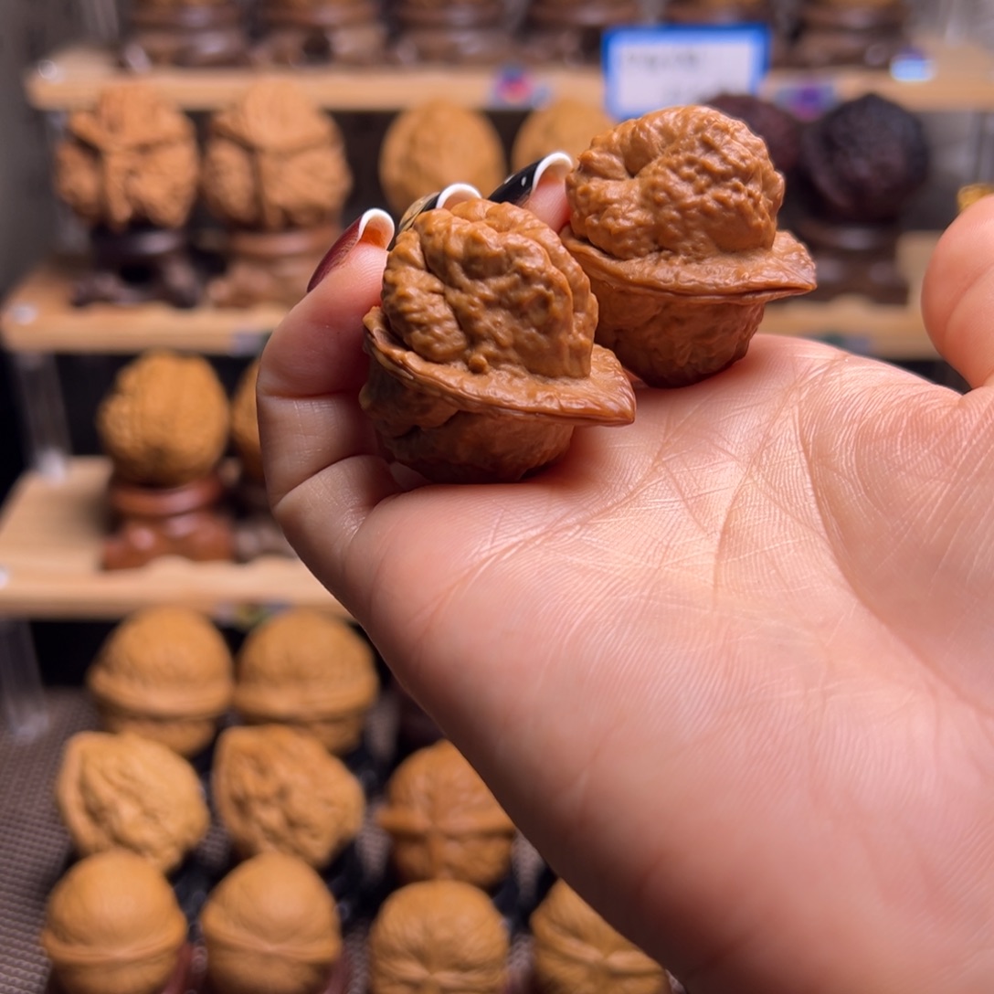 江***記桃核把件羊头蟾H09、