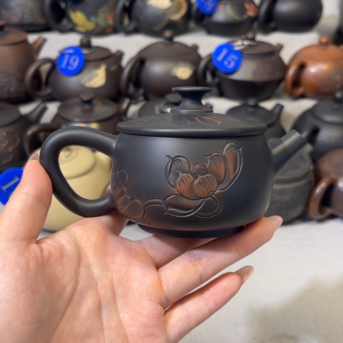 【闪购商品】红泥 微瑕 容量 120c c