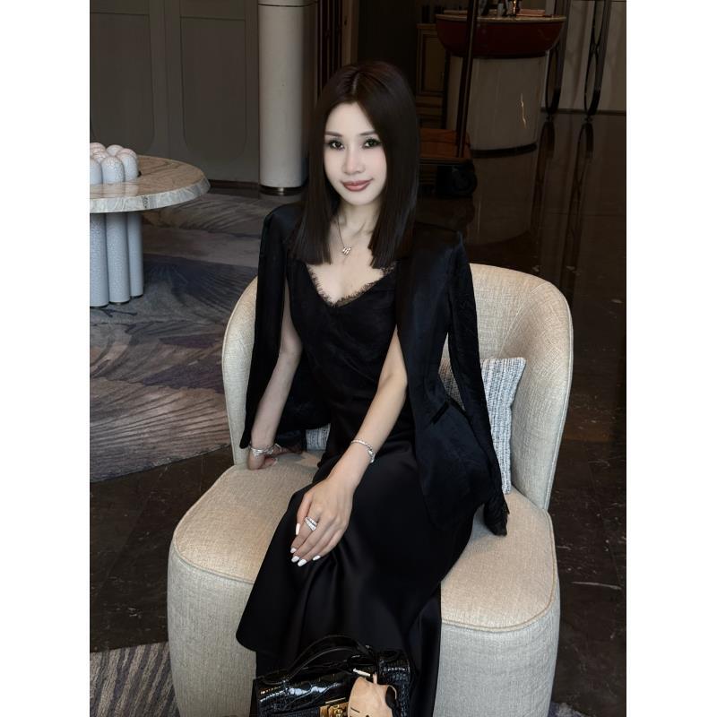 LUXURYMEMO【格调】进口醋酸面料拼接蕾丝袖知性大气百
