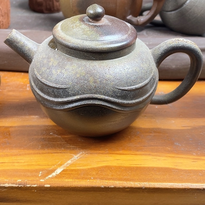 紫砂茶壶处理一把