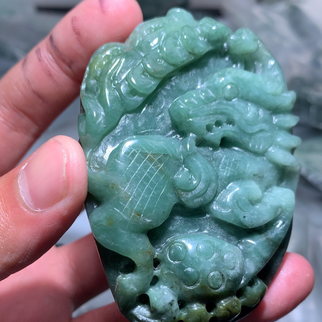 翡翠未镶嵌颈饰保真天然a货翡翠