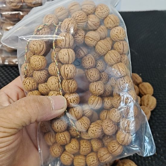 木质类纯野生山核桃        9