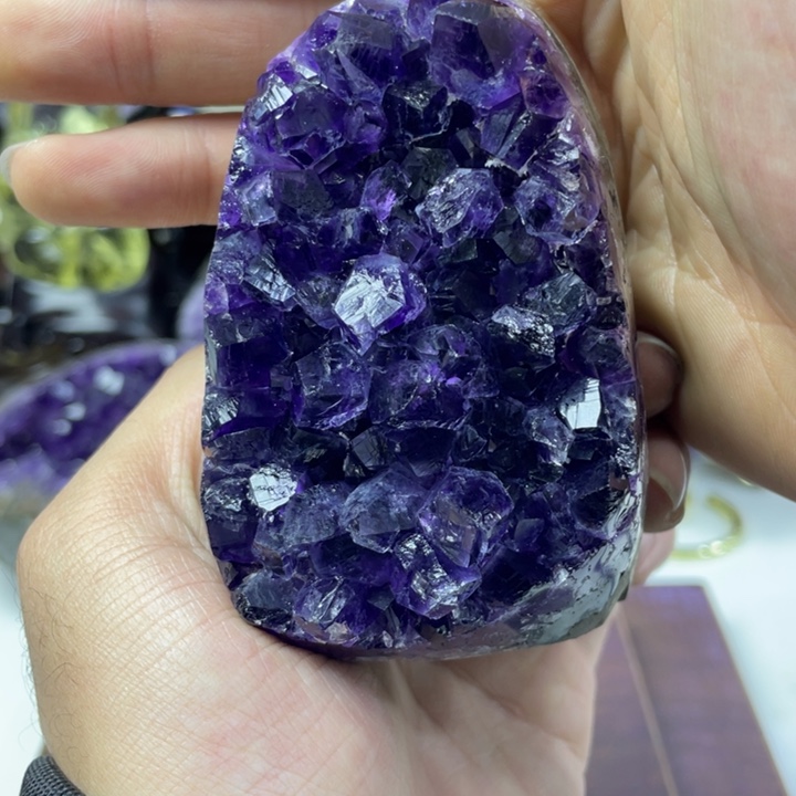 水晶大型摆件（非配饰）未镶嵌