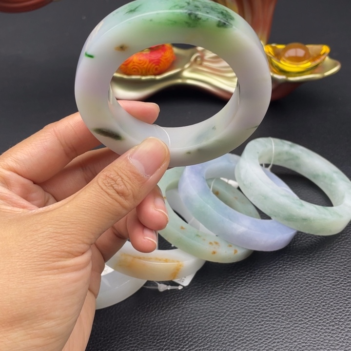 定制翡翠翡翠手镯未镶嵌