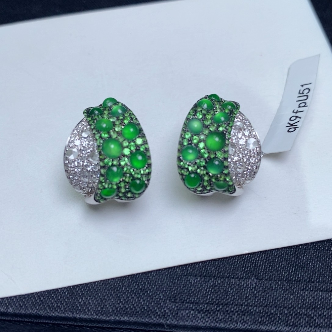 翡翠耳饰18K金镶嵌蛋面