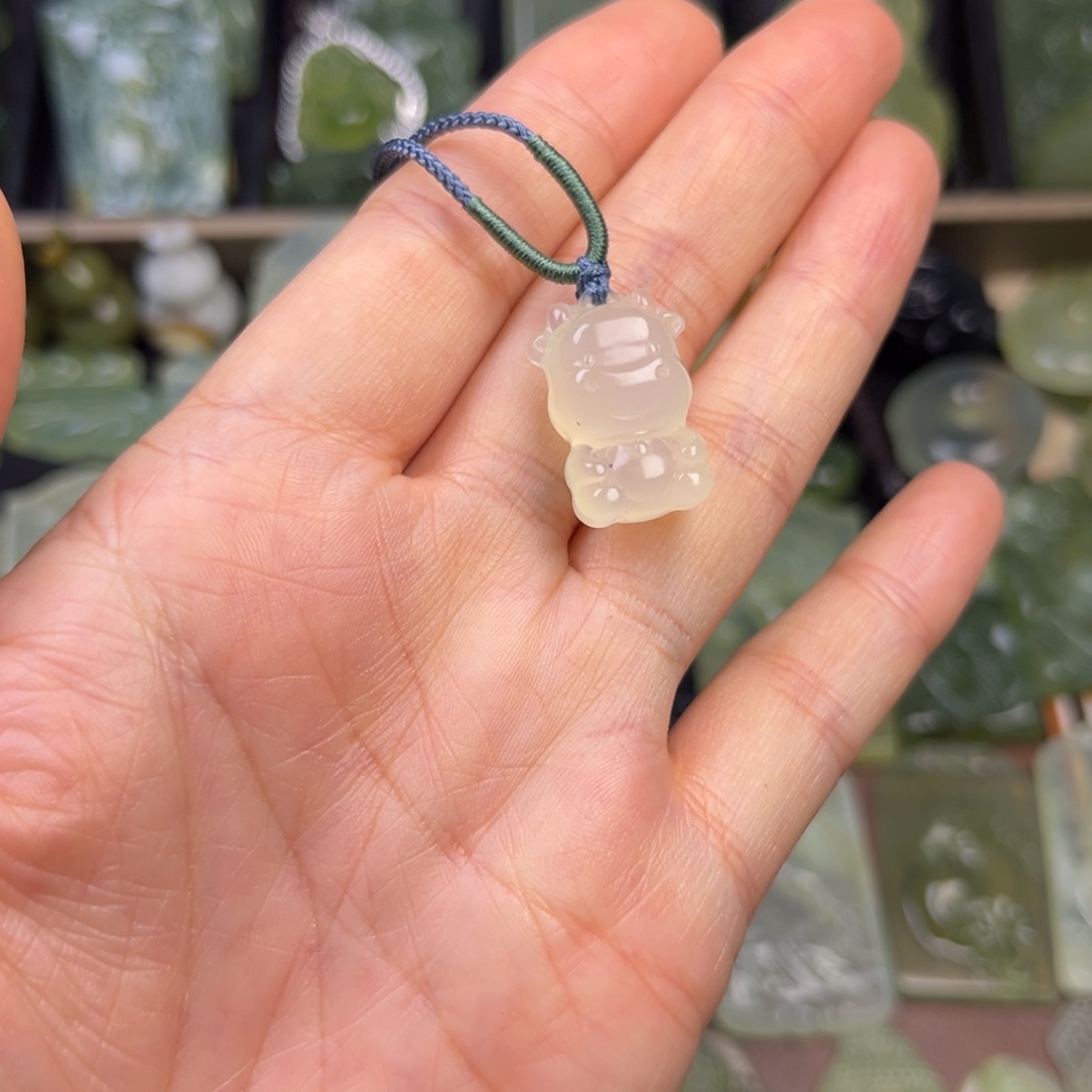 蛇纹石玉未镶嵌吊坠(赠链)
