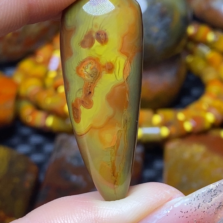 玛瑙/玉髓颈饰未镶嵌