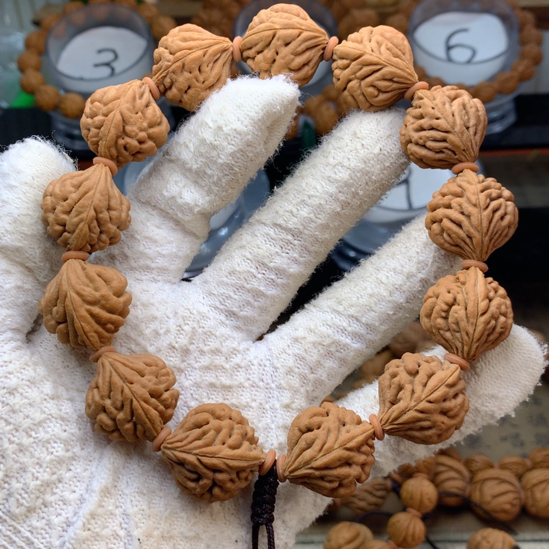 手串桃核无修豹子头