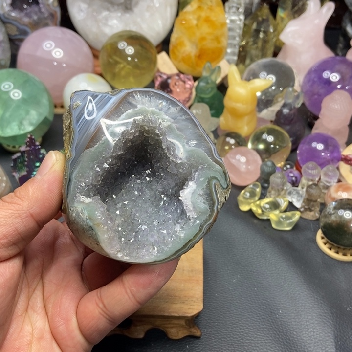 水晶摆件未镶嵌小晶洞