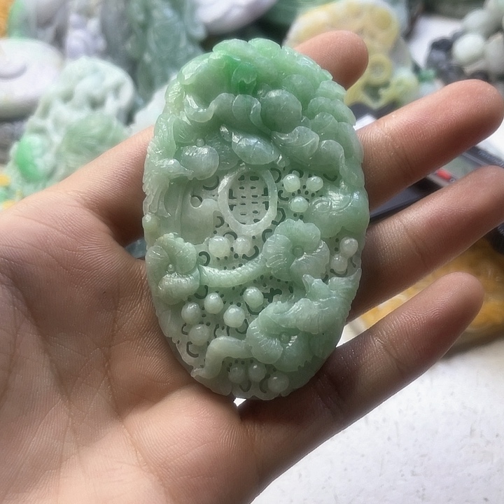 定制翡翠未镶嵌天然翡翠