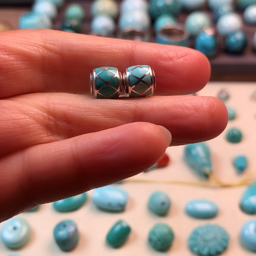 绿松石配饰未镶嵌