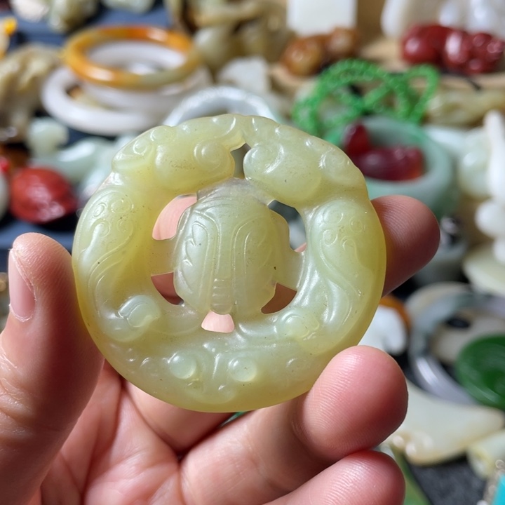 和田玉未镶嵌吊坠(不含链)