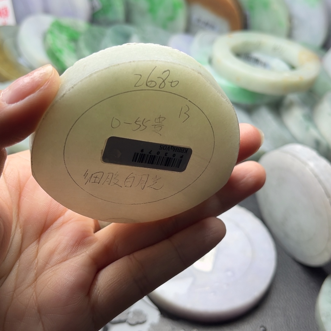 定制翡翠翡翠手镯未镶嵌