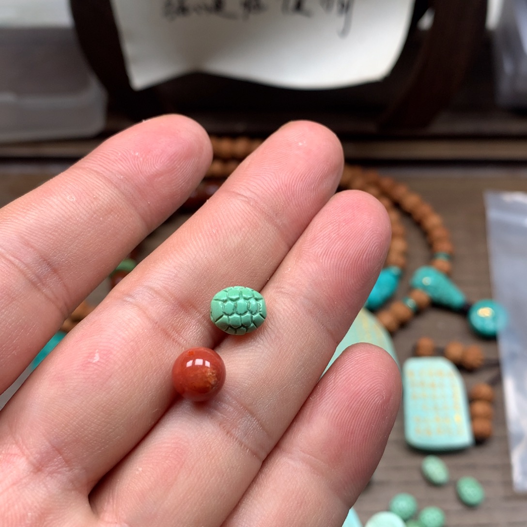 南红玛瑙未镶嵌雕刻