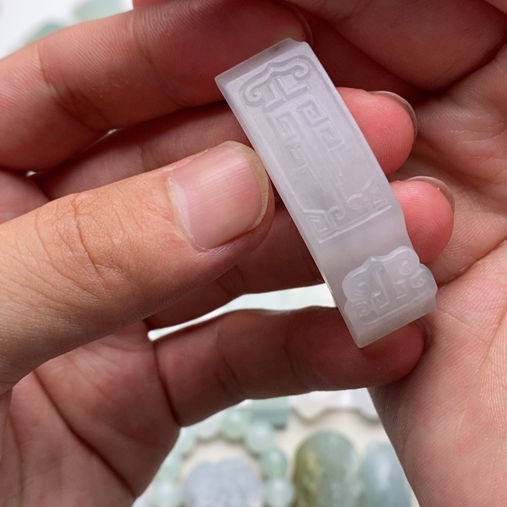未镶嵌定制翡翠天然缅甸翡翠吊坠