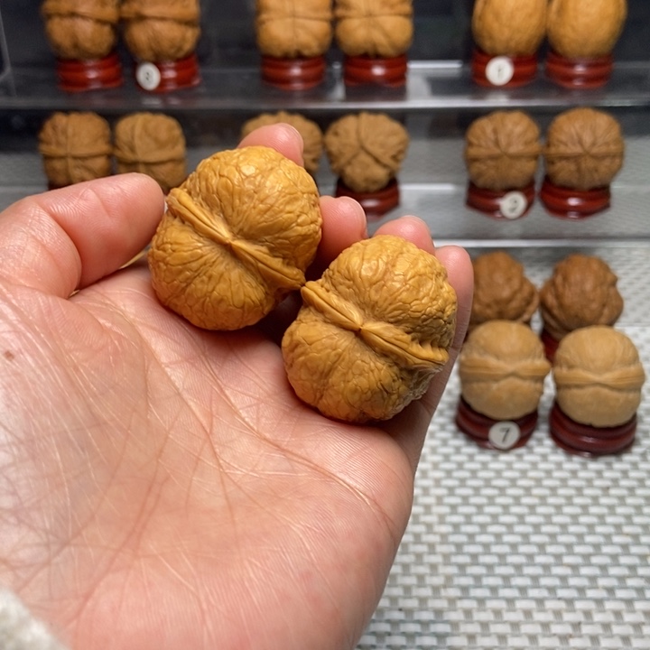 文玩核桃把件16峭壁元宝