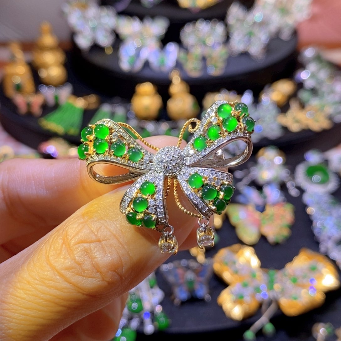 翡翠银S925镶嵌项圈天然翡翠