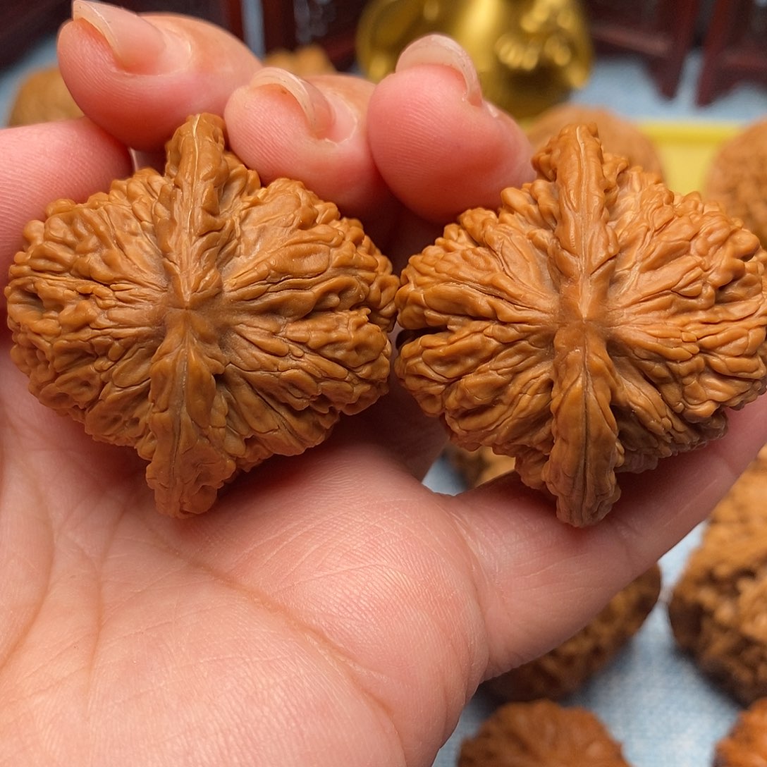 文玩核桃把件41全品毕业四座楼