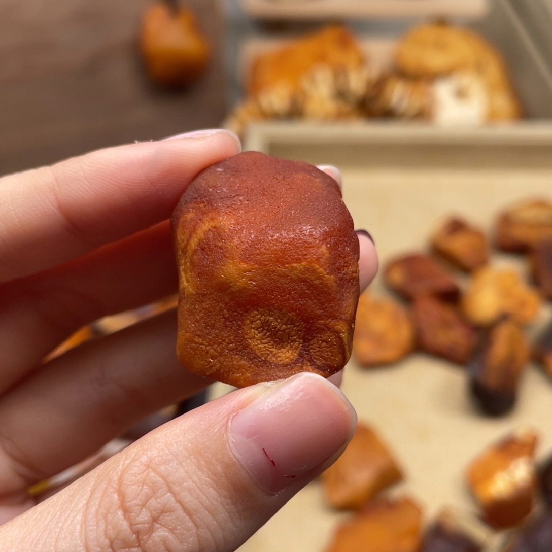 琥珀未镶嵌珠宝奇石