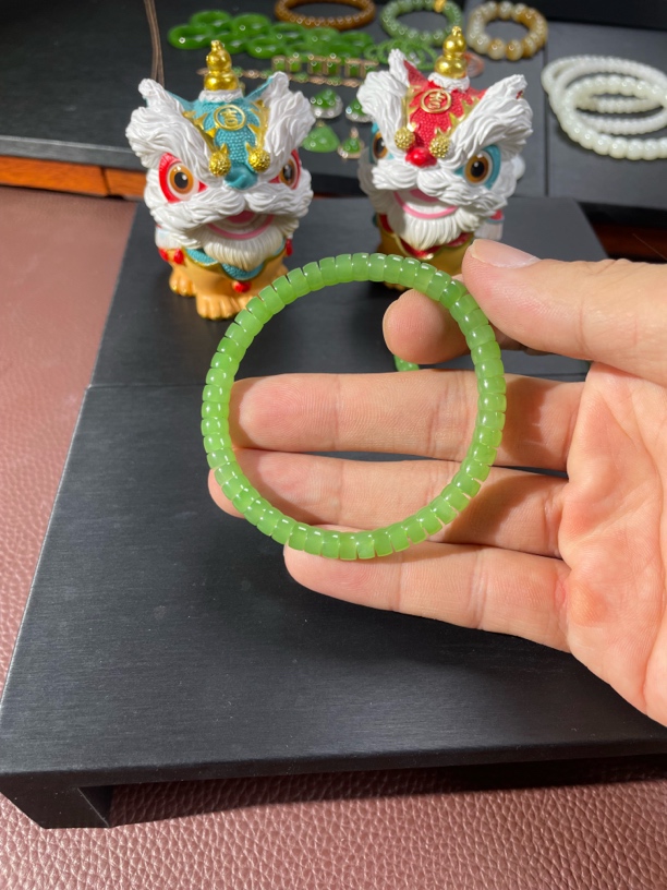 和田玉碧玉苹果绿手串项链6毫米直切老型药片珠乌兰海乌德俄料
