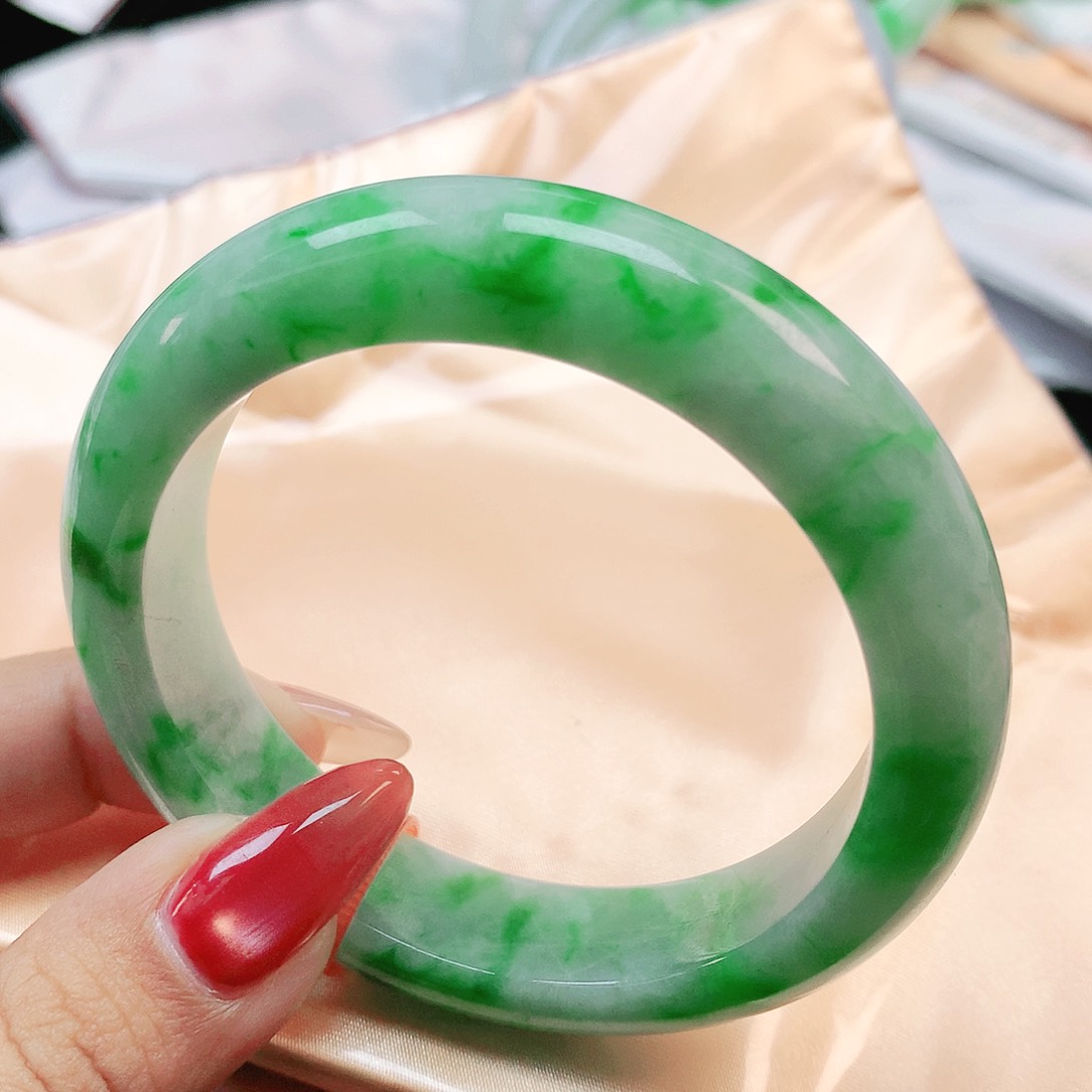 未镶嵌手镯翡翠2081