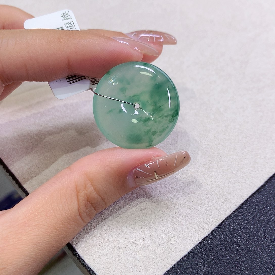 翡翠未镶嵌吊坠(不含链)25.5-5.6