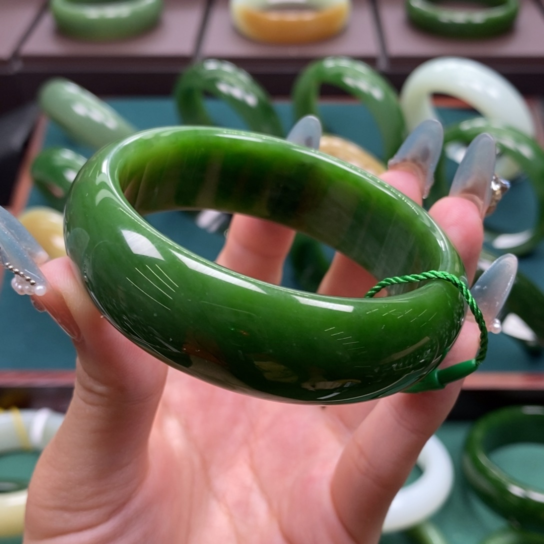 和田玉（碧玉）未镶嵌手镯5859