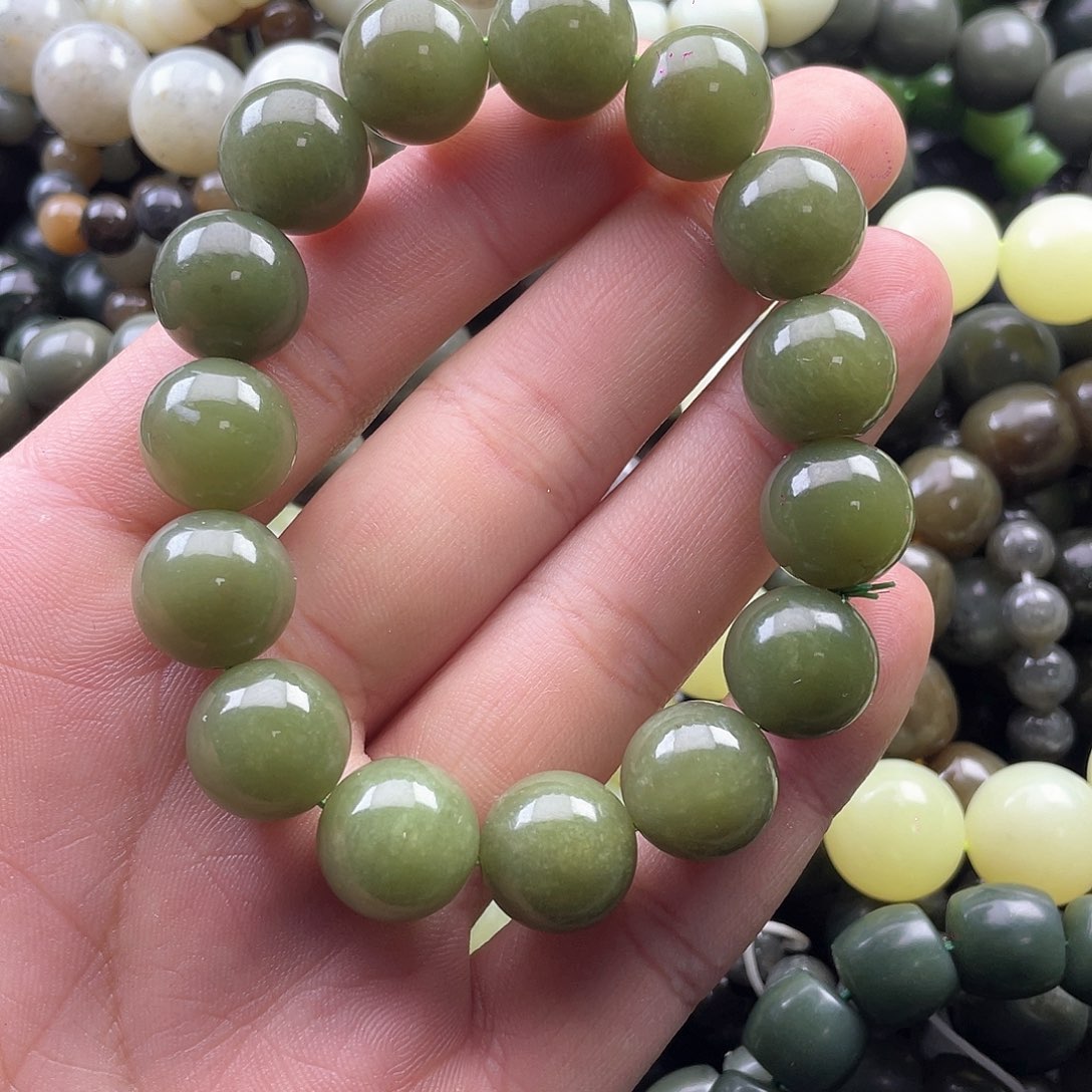 和田玉手串未镶嵌