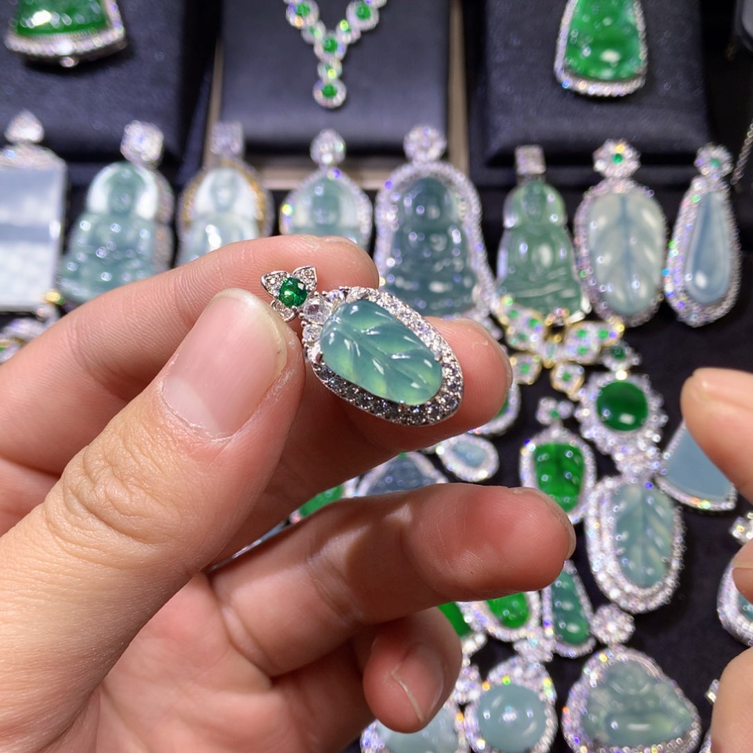 翡翠挂件未镶嵌98876555555777