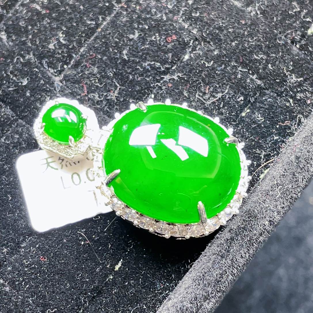 翡翠颈饰未镶嵌60，