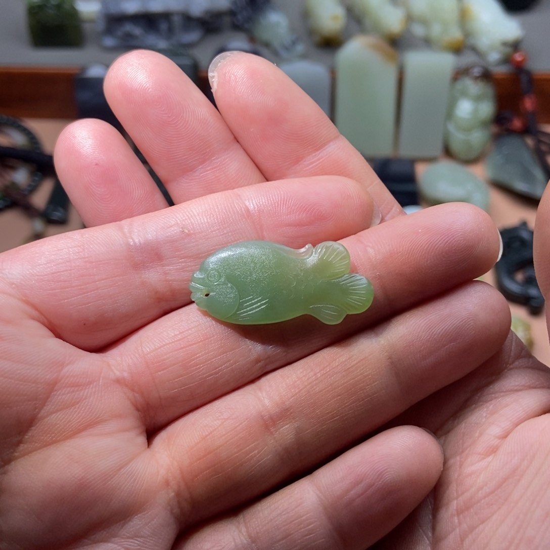 和田玉颈饰未镶嵌定制