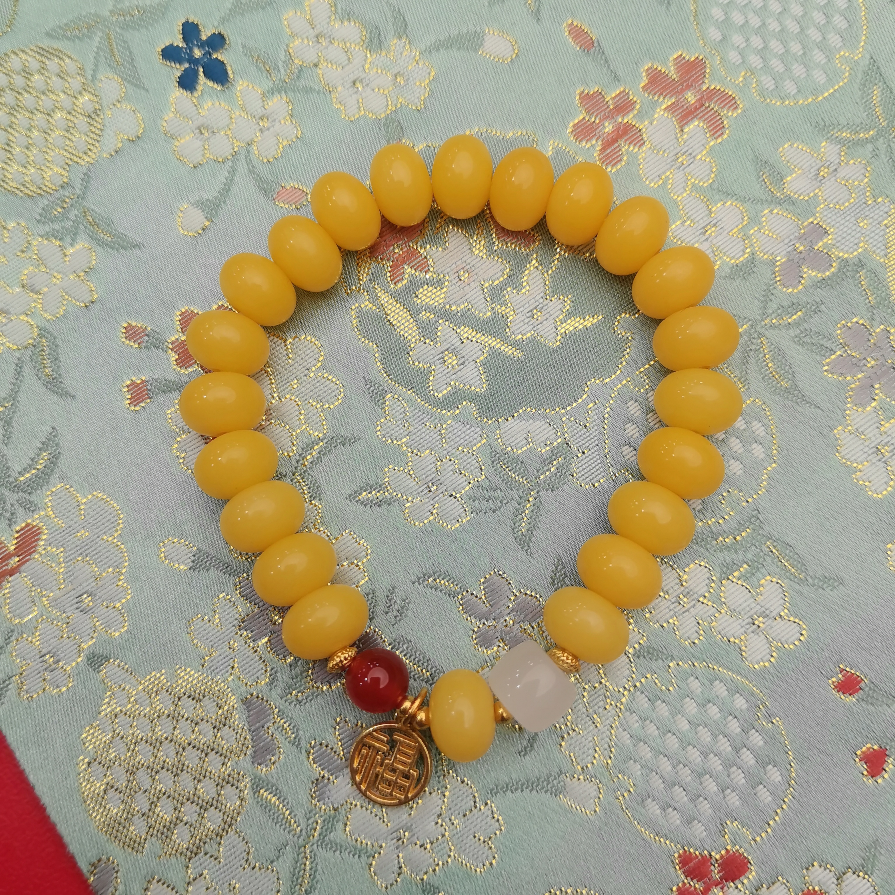 DP 1111 黄菩提算盘珠福字单圈手串（无礼盒）