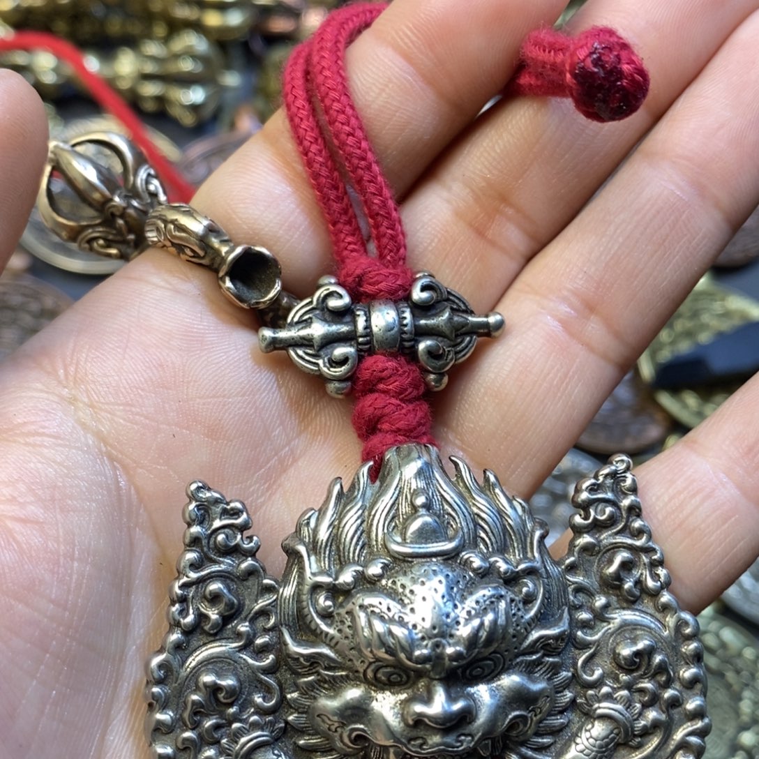 藏式支巴扎牌子搭配