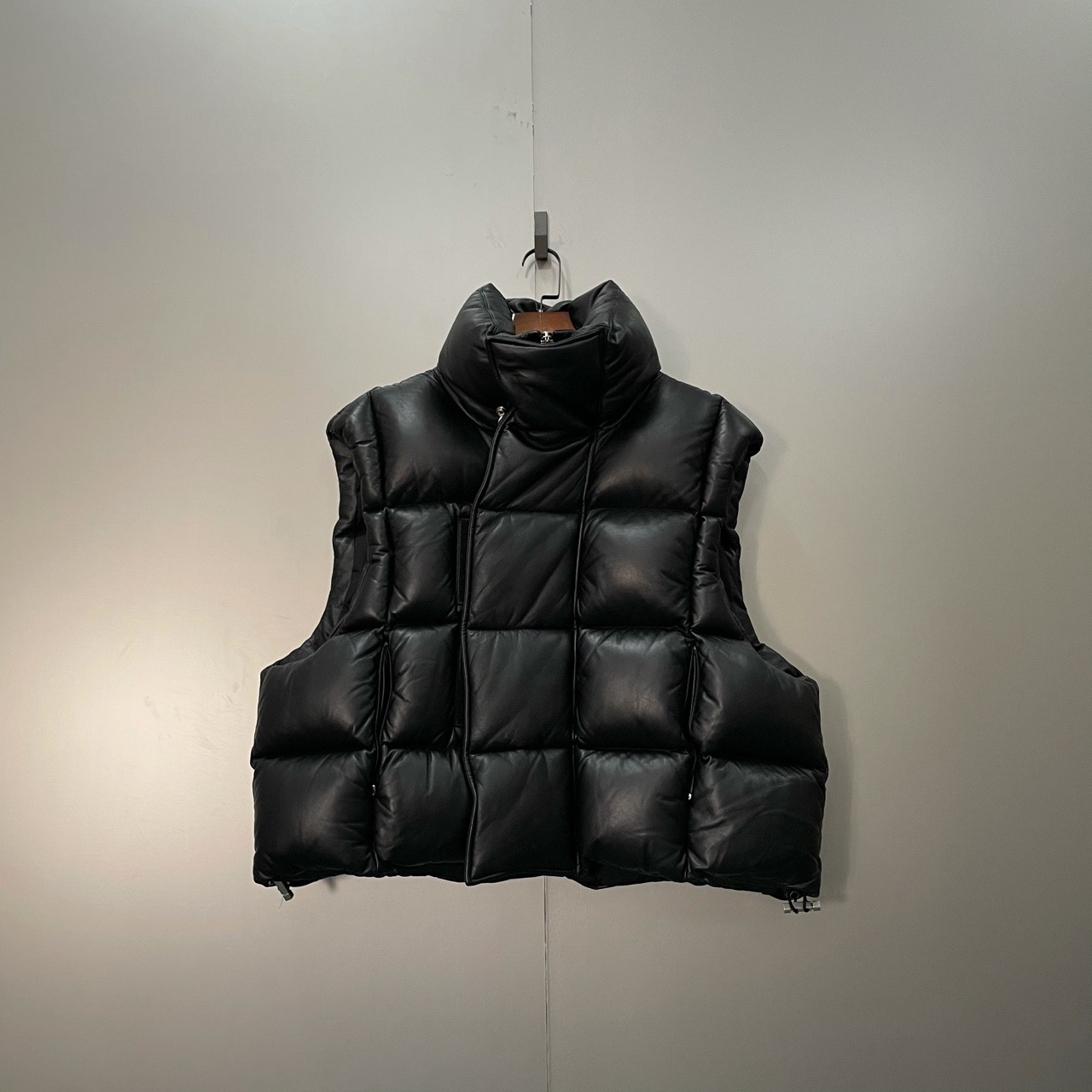（bb）120 纪梵希 压纹魔术贴羽绒马甲 尺码如图/98新/26800/400141