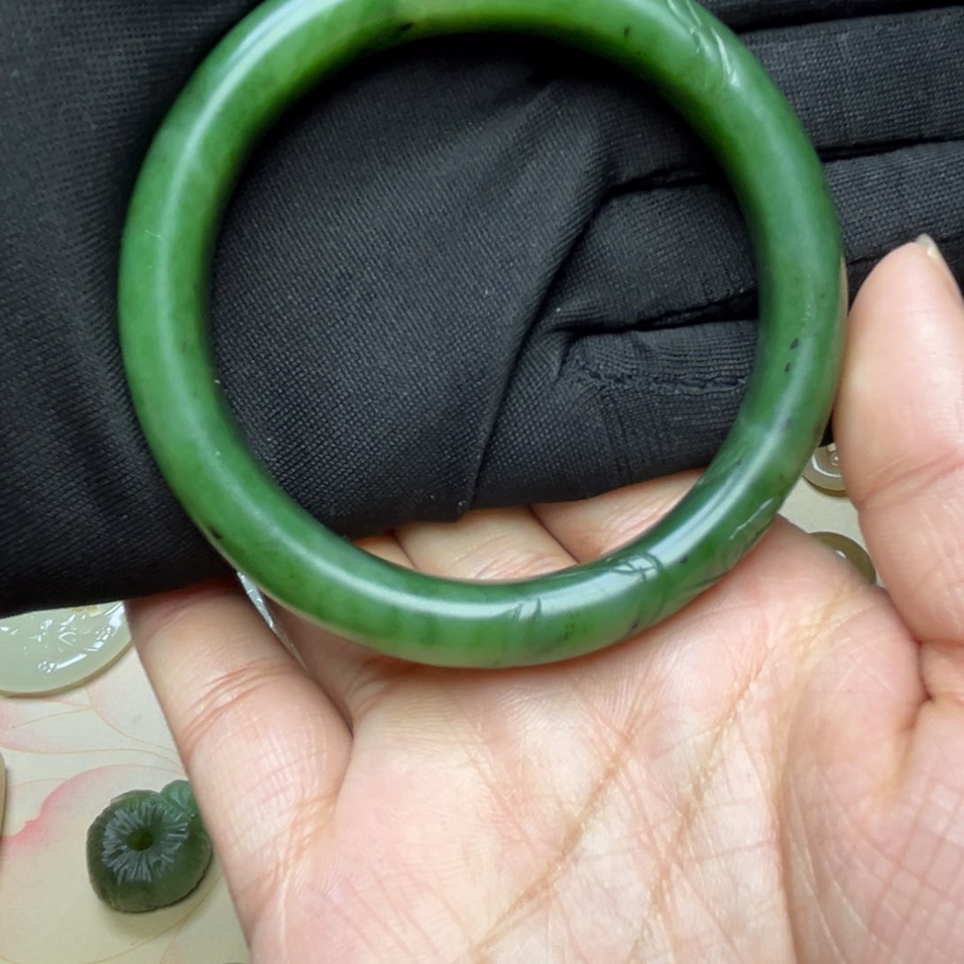 和田玉（碧玉）颈饰未镶嵌