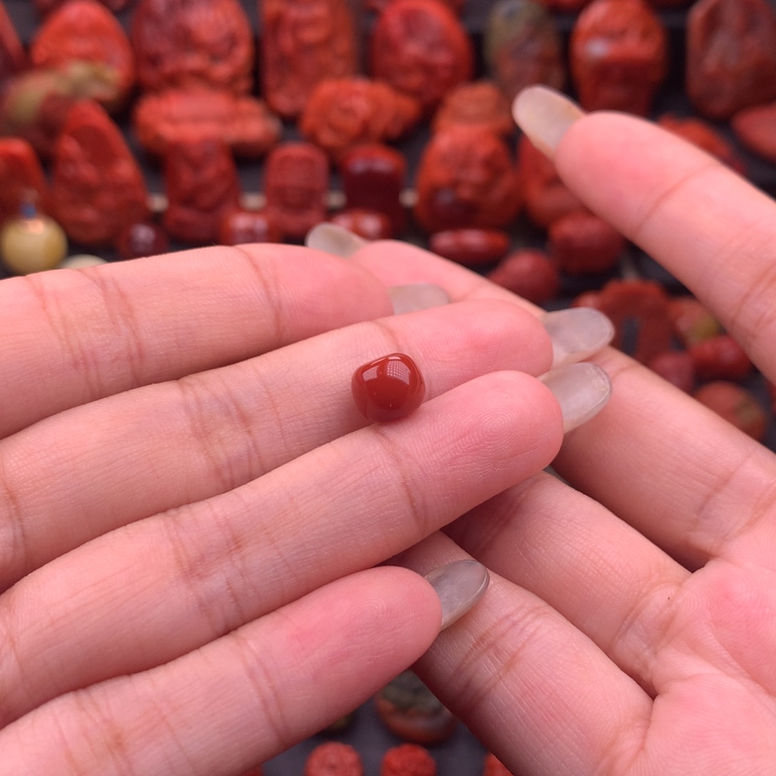 南红玛瑙南红川料原矿牛血红老型单珠8.3mm未镶嵌
