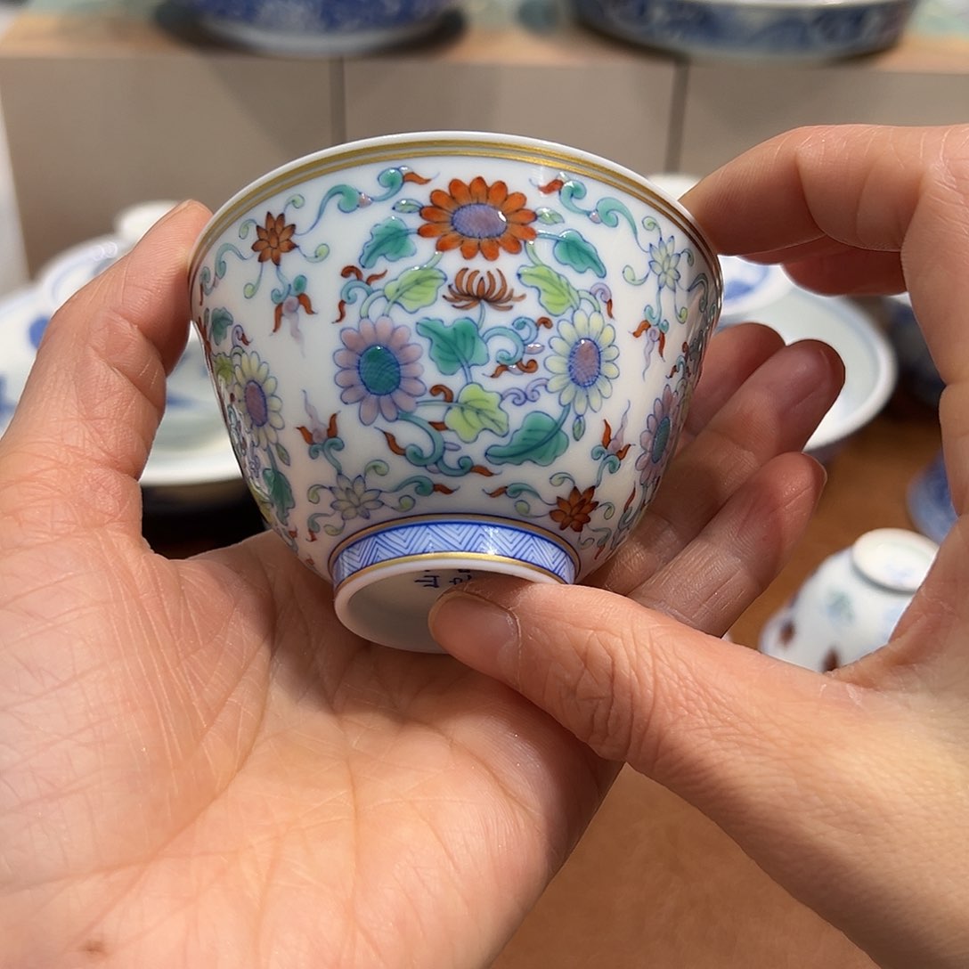 杯子斗彩团菊主人杯纯手工