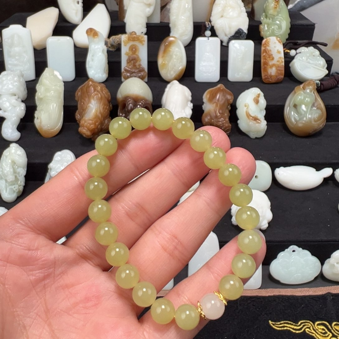 和田玉颈饰未镶嵌