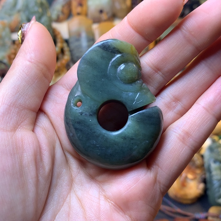 岫岩老玉（透闪石质玉）手链未镶嵌