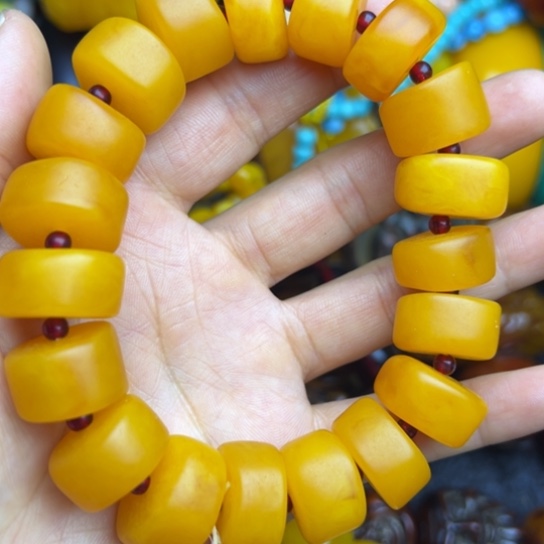 琥珀未镶嵌手链蜜蜡