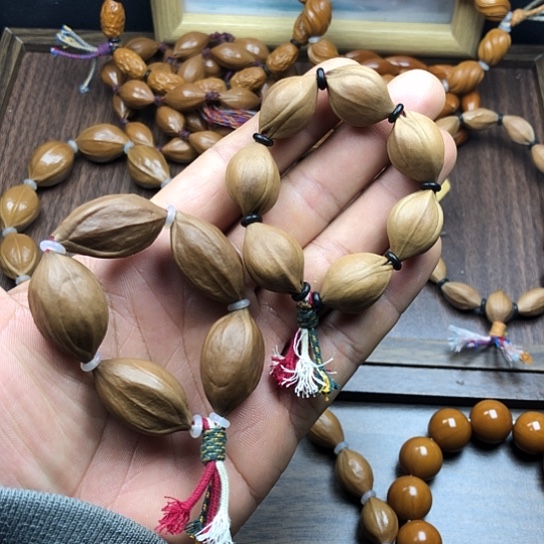 橄榄核吊坠福利小手捻