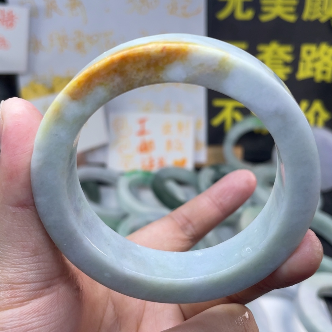 定制翡翠未镶嵌翡翠手镯定制