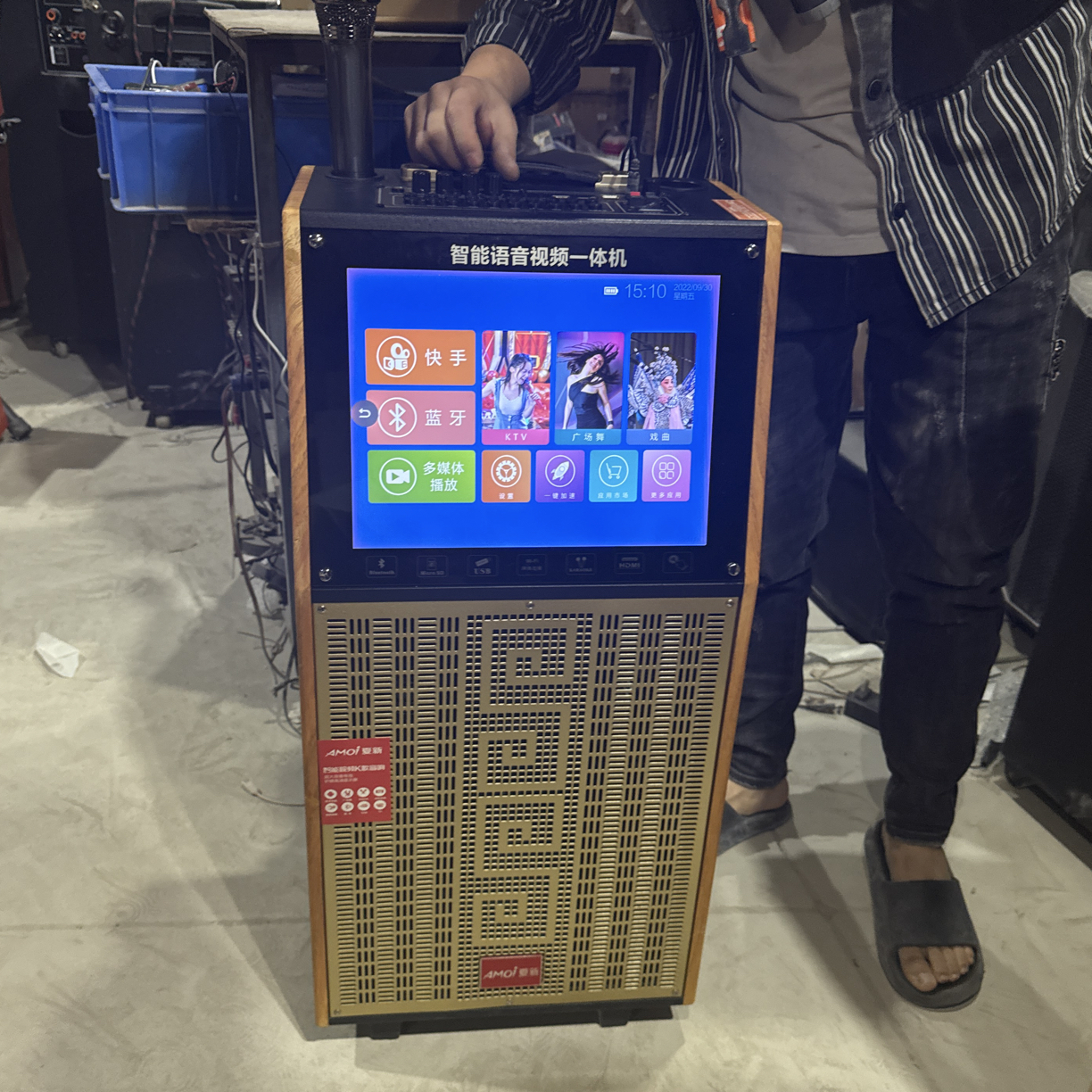 9新  电池坏话筒坏，会员不保，不包邮，双麦