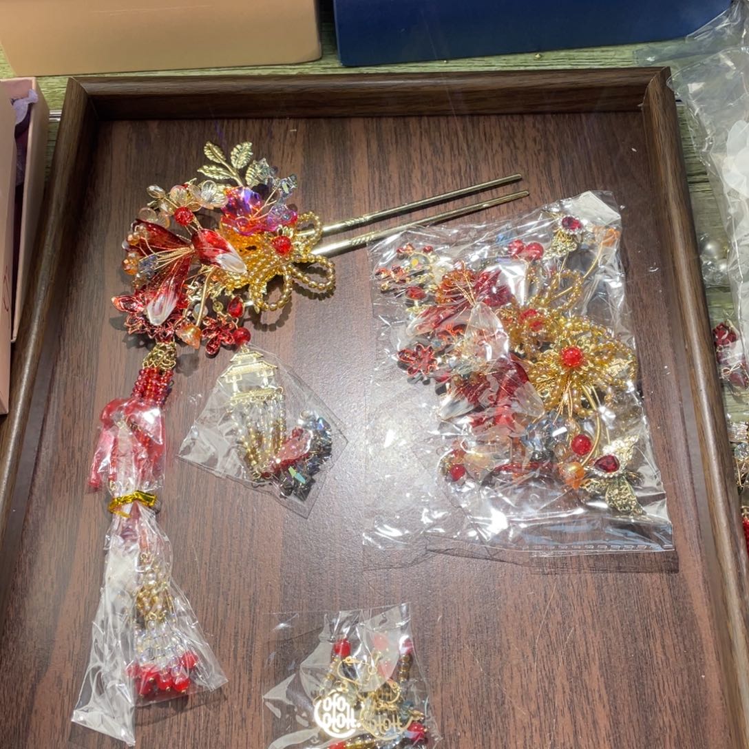 混合材质新娘头饰默认微瑕不退换